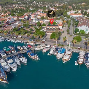 Marina Bay Göcek